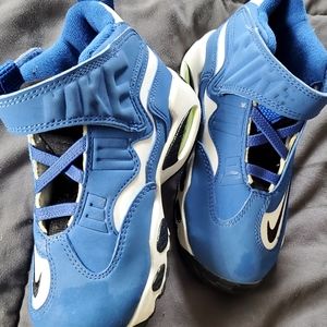 Nike Toddler Boys sneakers, Size 9C